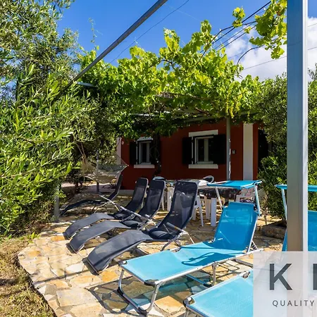 Vila Cosseri Rossa-dorothea And Cosseri Rossa-penelope, With Own Shared Pool *