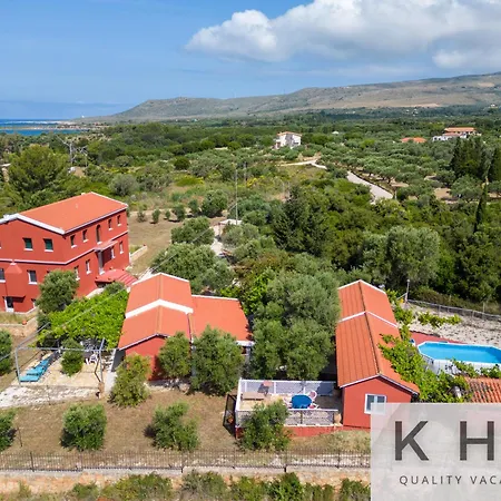 Cosseri Rossa-dorothea And Cosseri Rossa-penelope, With Own Shared Pool 빌라 *