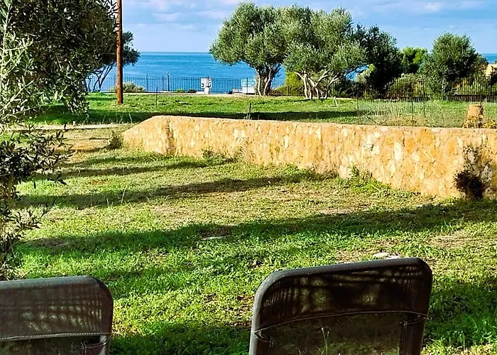 Vila Cosseri Rossa-dorothea And Cosseri Rossa-penelope, With Own Shared Pool *