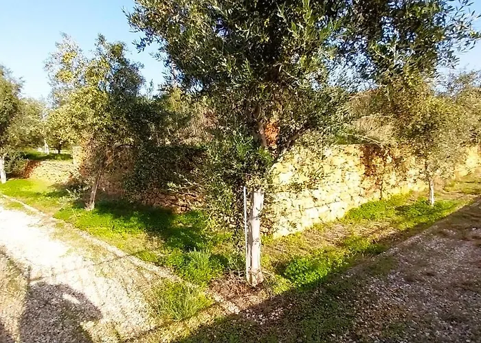 Vila Cosseri Rossa-dorothea And Cosseri Rossa-penelope, With Own Shared Pool *